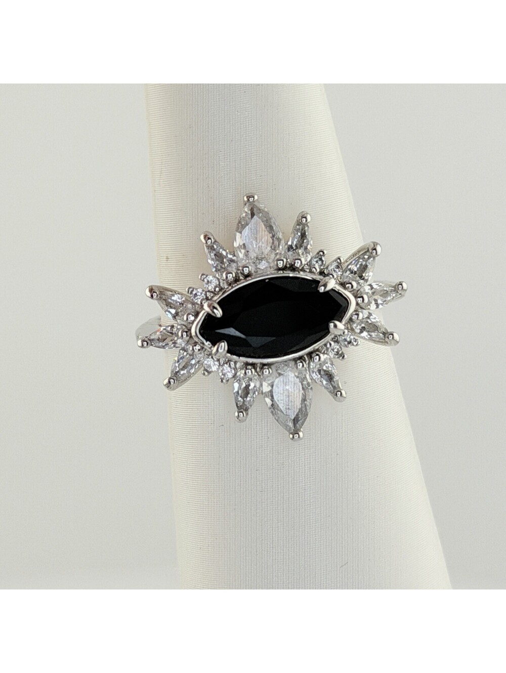 Bomb Party Cleopatra Sz 9 “The Jewel of Cairo” Black Onyx Rhodium RETRO RBP2662